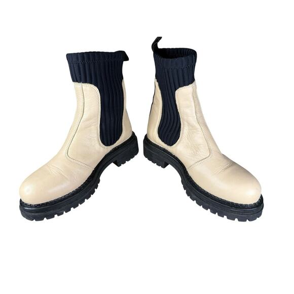 Anthropologie Cream Leather Chelsea Boots Size 6 Chunky Ribbed Ankle Booties - Picture 6 of 7